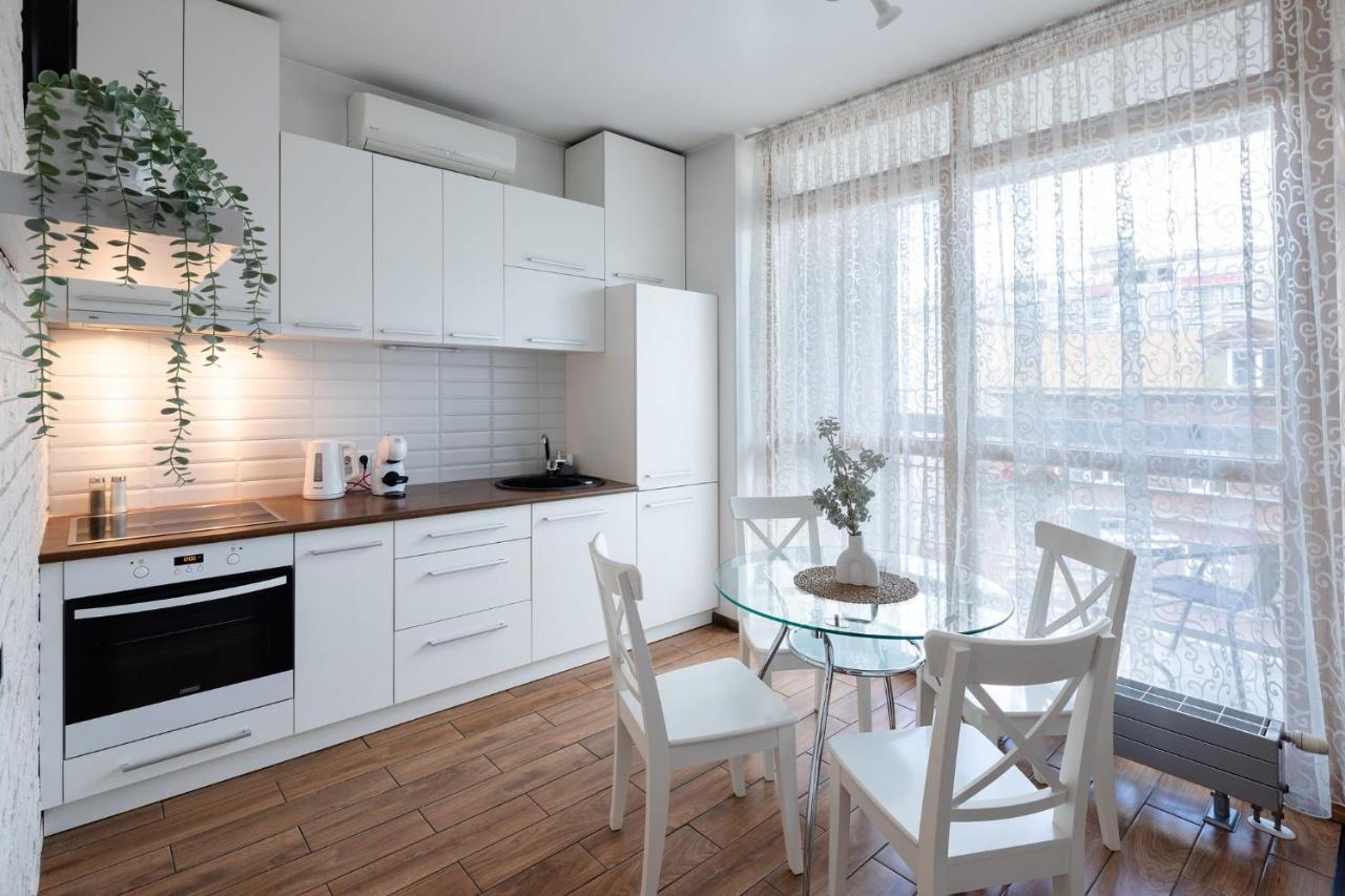 Ziedondarza Park One Bedroom Apartment With Balcony Riga Dış mekan fotoğraf