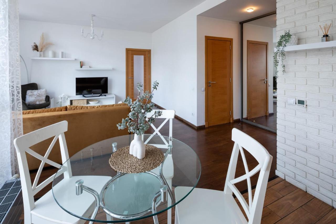 Ziedondarza Park One Bedroom Apartment With Balcony Riga Dış mekan fotoğraf