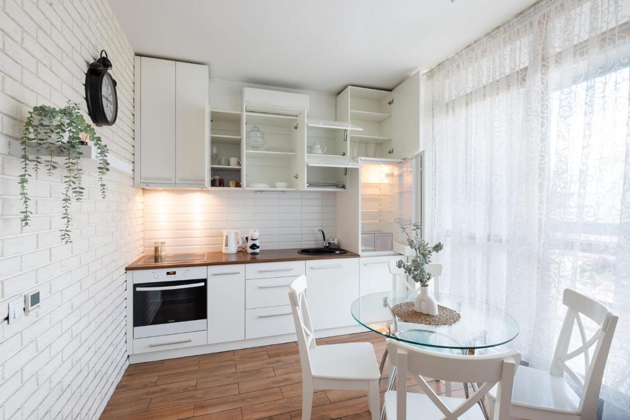 Ziedondarza Park One Bedroom Apartment With Balcony Riga Dış mekan fotoğraf
